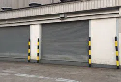 Whittier Garage Doors Store Whittier, CA 562-387-1217 - rolling-garage-side